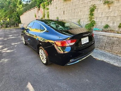 Chrysler 200