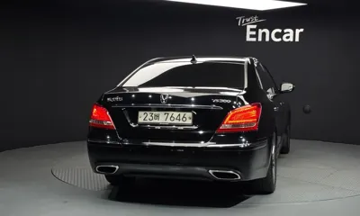 Hyundai Equus