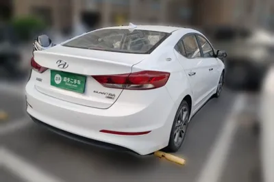 Hyundai Elantra (6th Generation