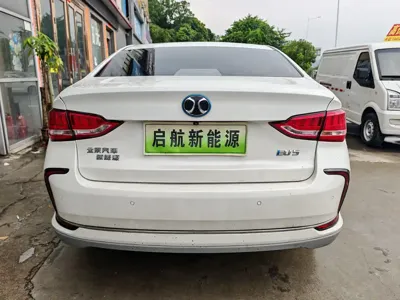 BAIC EU5