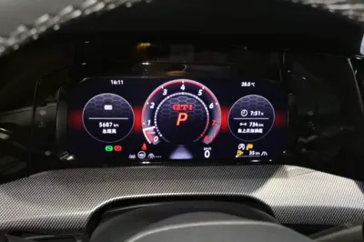 Volkswagen Golf GTI
