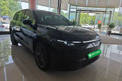 Leapmotor C10
