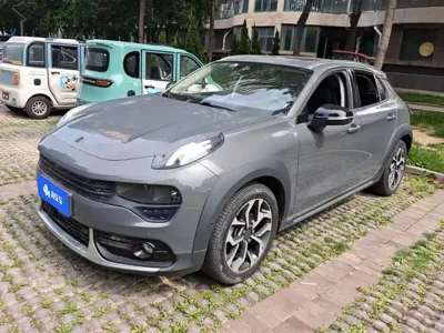 Lynk & Co 02
