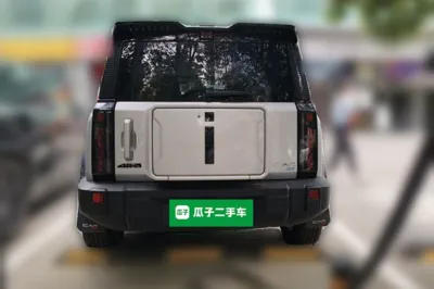 iCAR 03