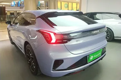 Zeekr 001