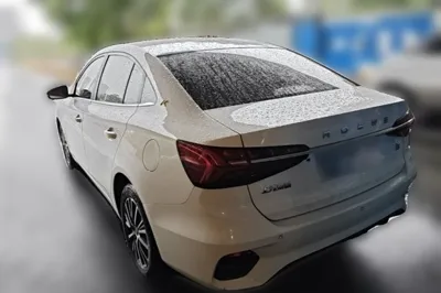 Roewe i5