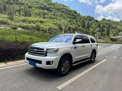 Toyota Sequoia