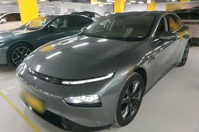 Xpeng P7