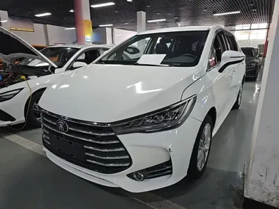 BYD MAX