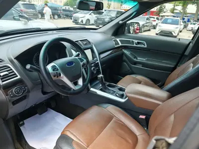 Ford Explorer (Import)
