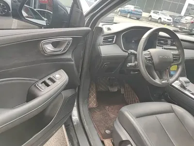 Roewe RX5