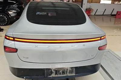 Xpeng P7