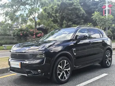 Lynk & Co 01 EM-P