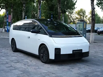 Li Auto Li MEGA