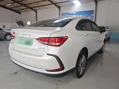 BAIC EU5
