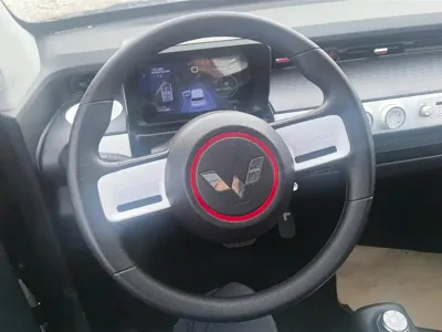 Wuling MINIEV