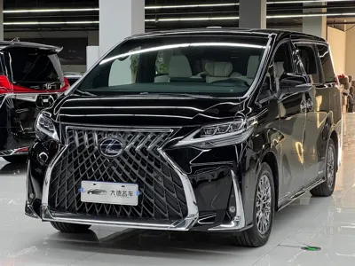 Lexus LM