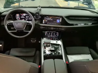 Audi Q6
