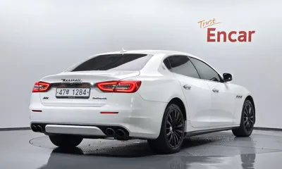 Maserati Quattroporte