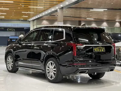 Cadillac XT6