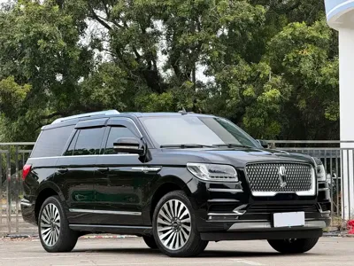 Lincoln Navigator