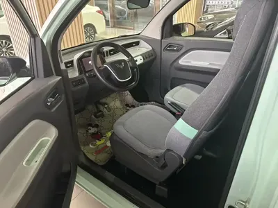 Wuling MINIEV