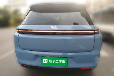 Li Auto L8