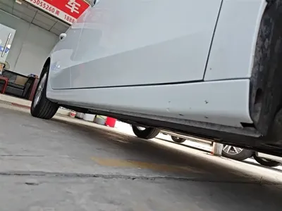 Roewe i5