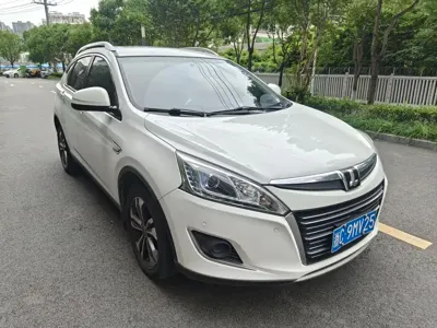 Luxgen U6