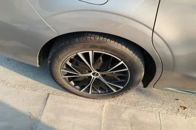 Roewe iMAX8