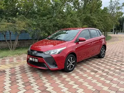 Toyota Yaris L