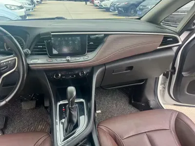 Buick GL6