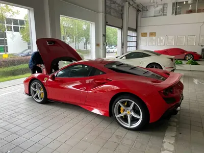 Ferrari F8