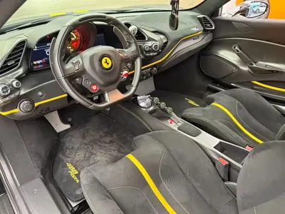 Ferrari 488