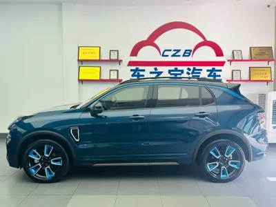 Lynk & Co 01