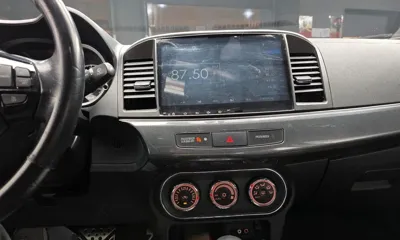 Mitsubishi Lancer