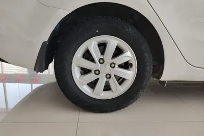 Kia K2