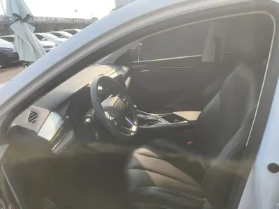 Roewe i5