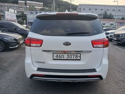 Kia Canival