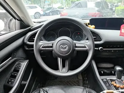 Mazda 3 Axela