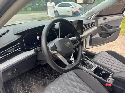 Volkswagen Sagitar