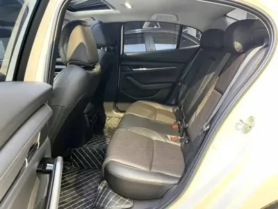 Mazda 3 Axela