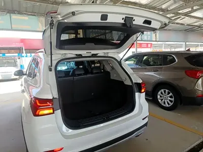 Roewe RX5