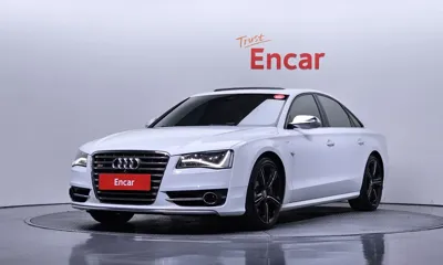 Audi S8