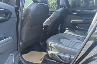 Toyota Crown Kluger