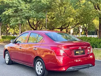 Nissan Sunny