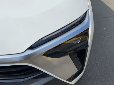 Nio ES8