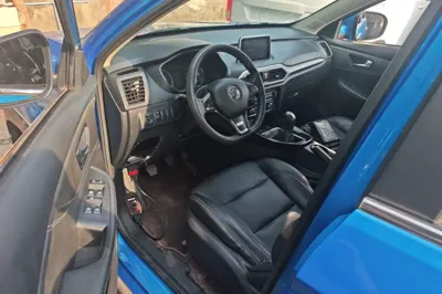 Dongfeng Fengon S560