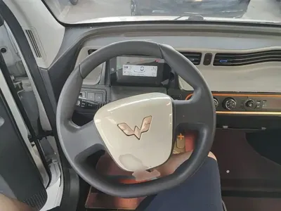 Wuling MINIEV