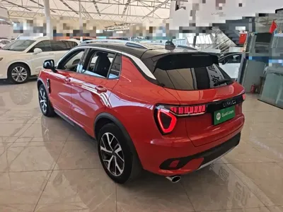 Lynk & Co 01
